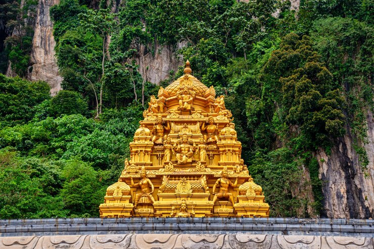 statue lord Muragan entrance Batu caves Kuala Lumpur